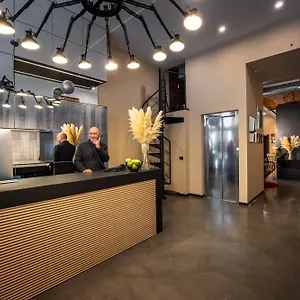 Globus Urban מלון